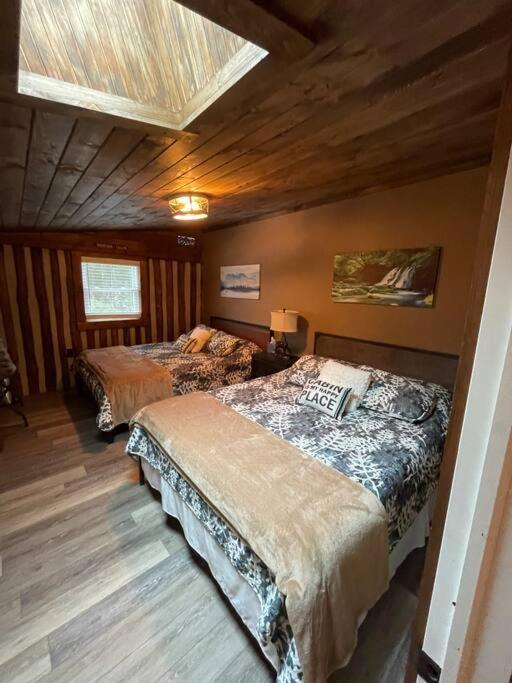 Cozy Log Cabin In Jim Thorpe Eksteriør bilde