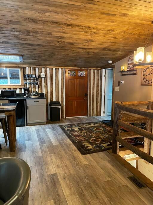 Cozy Log Cabin In Jim Thorpe Eksteriør bilde